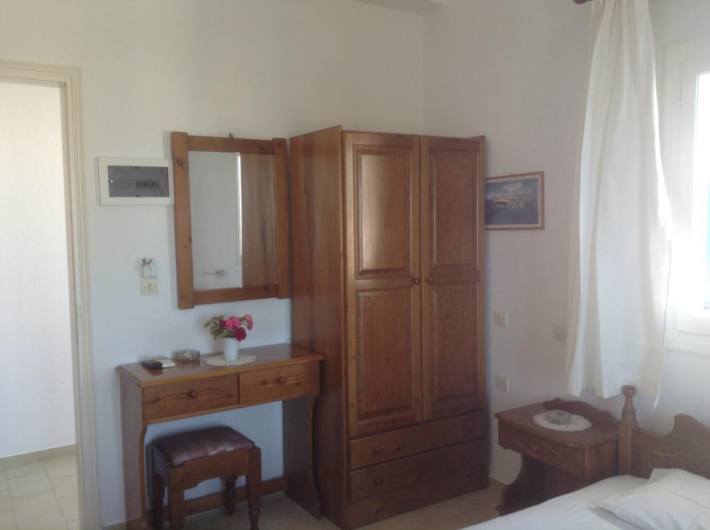 Rania Apartments Antiparos Città Esterno foto