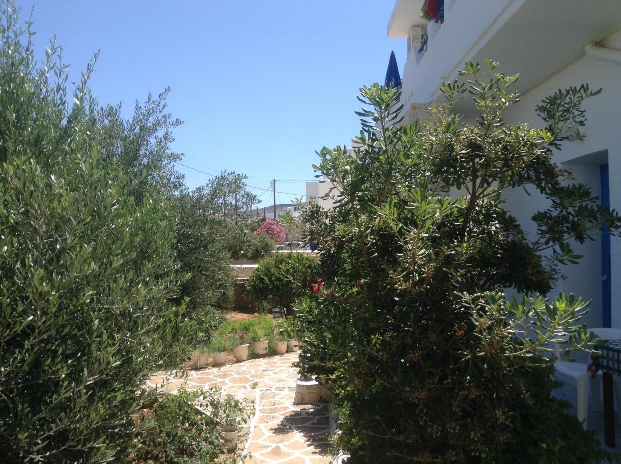 Rania Apartments Antiparos Città Esterno foto